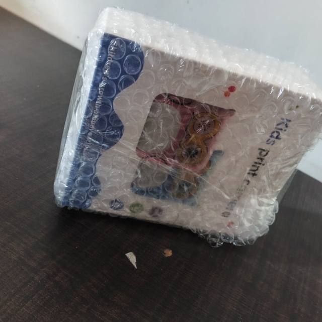 Parcel photo sent by a customer